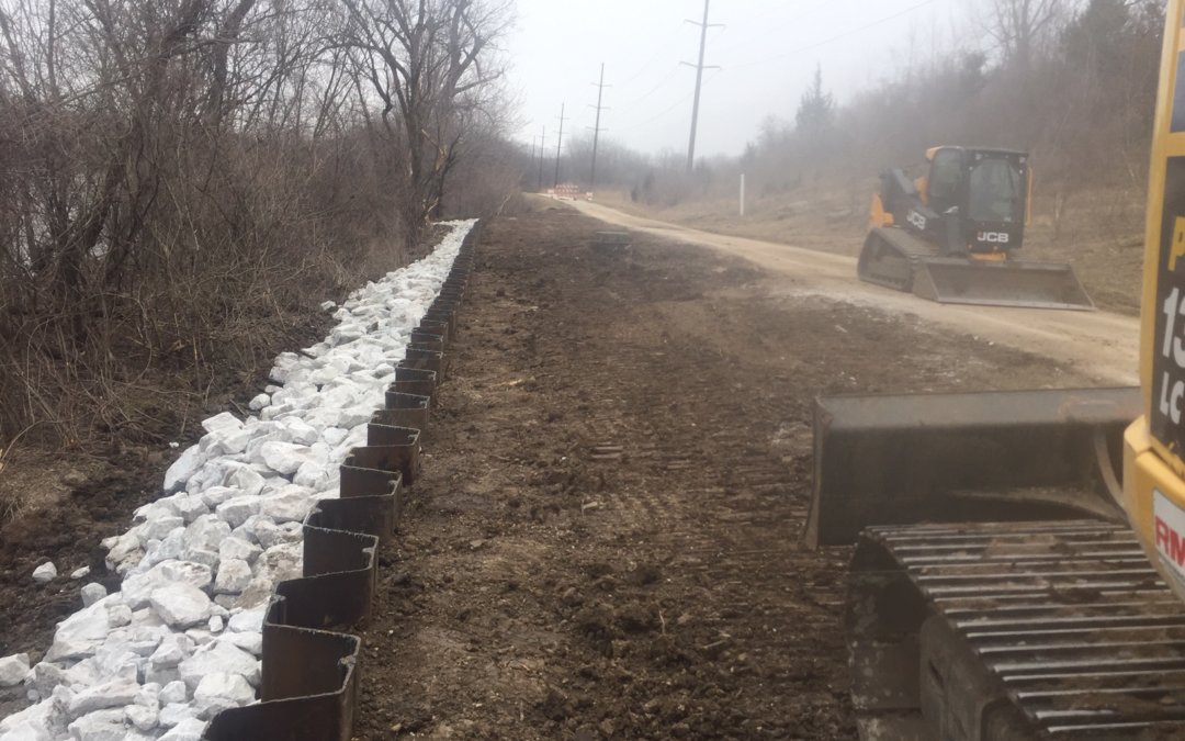 Sheet Pile Retaining Wall on Trestle Trl. | City of Des Moines | 2018/2019